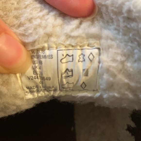 Women’s Lands End Cold Weather Shearling Boot - Picture 7 of 7